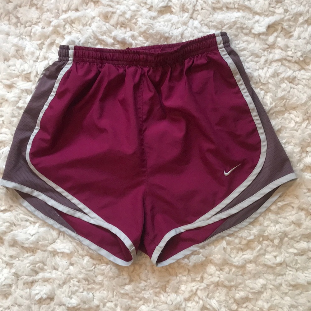 Nike Women’s Tempo Running Short